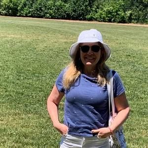 Meet your Posher, Rayana